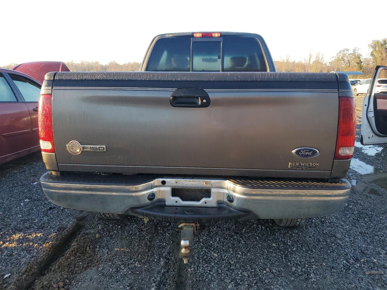2003 Ford F-150 VIN 1FTRX18L83NB55071 Copart auction photo, front end damage thumbnail 6