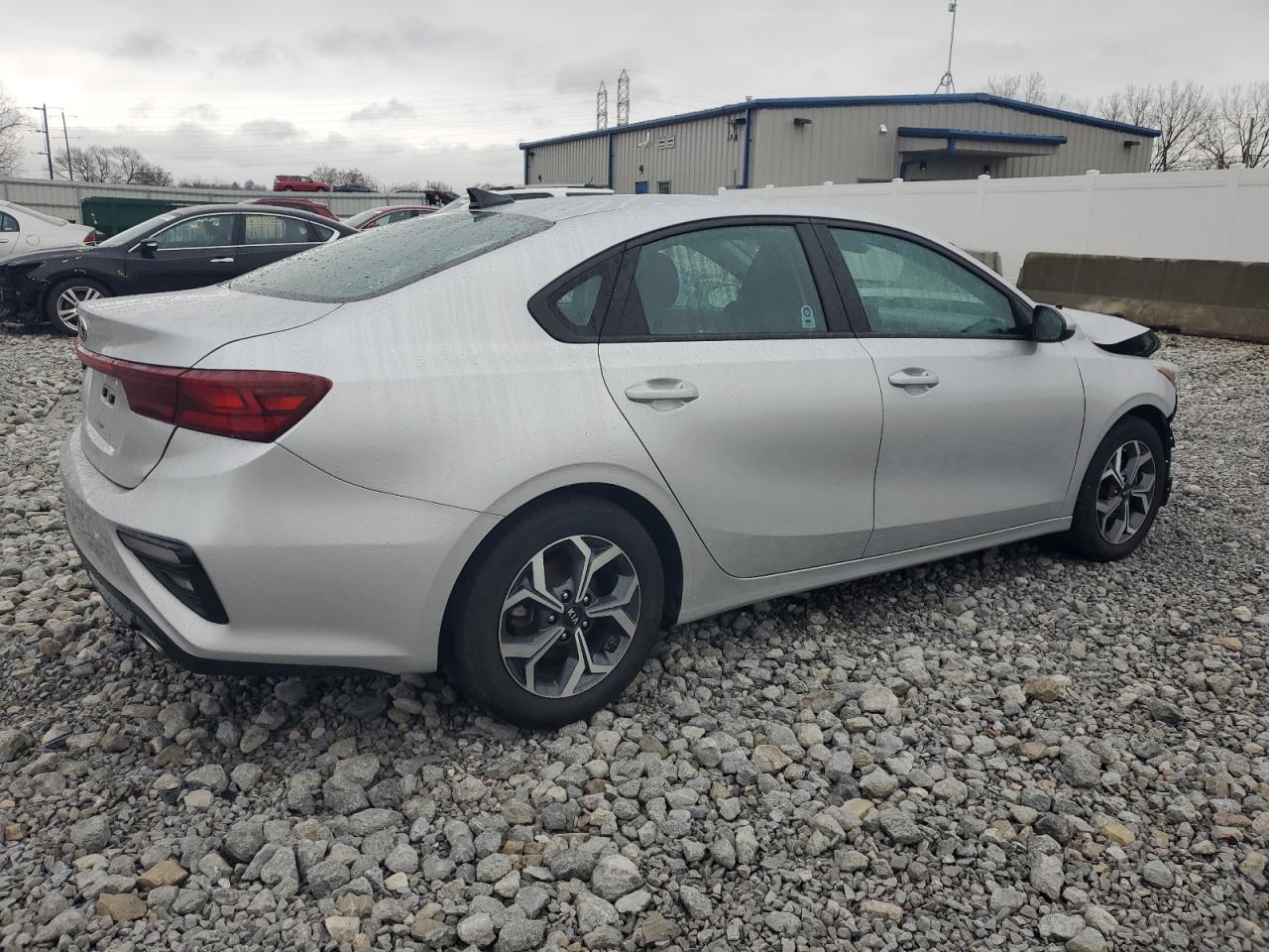 2021 KIA Forte VIN 3KPF24AD9ME346431 Copart auction photo, front end damage thumbnail 3