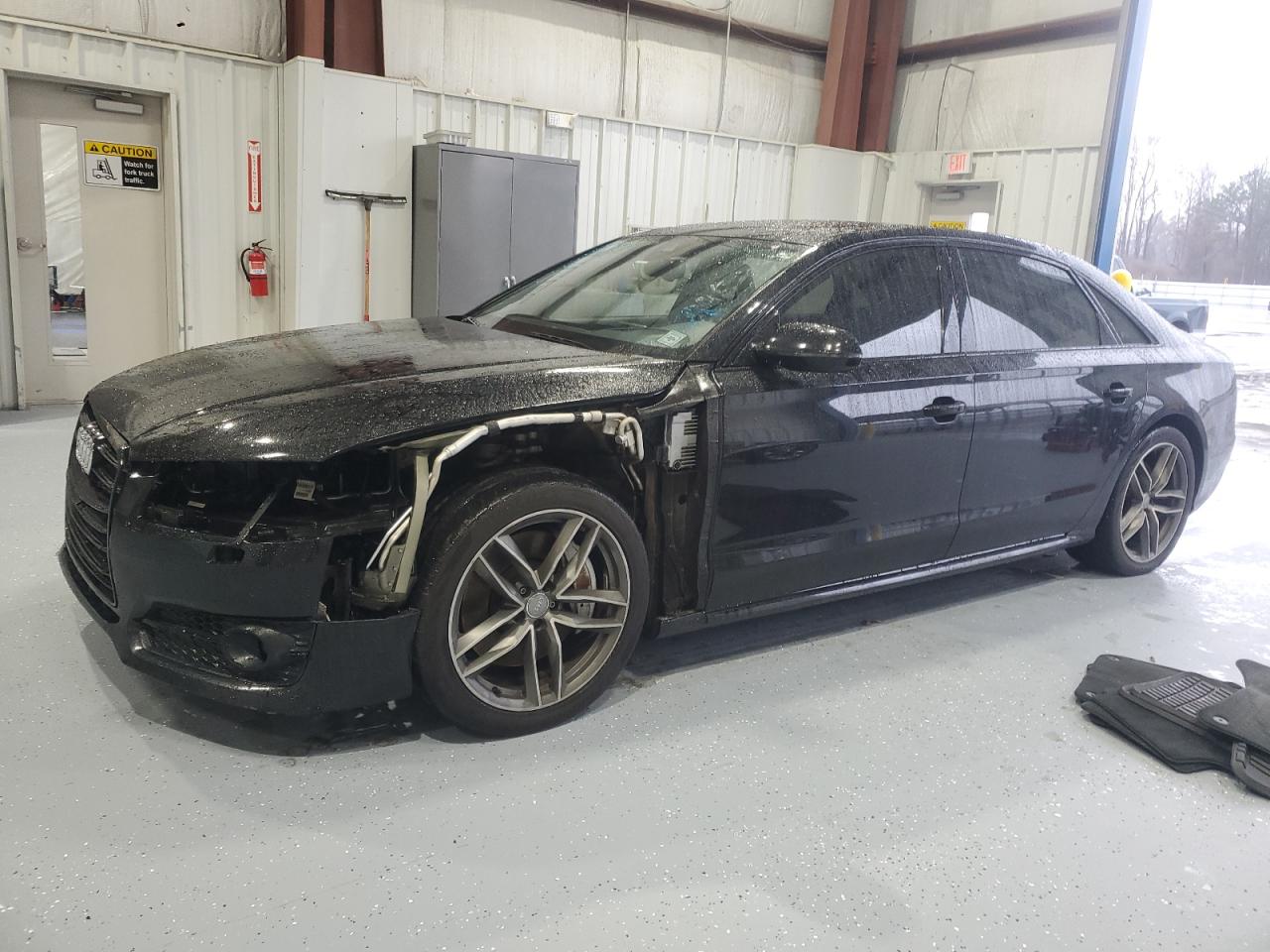 2017 Audi A8 VIN WAU43AFD4HN020515