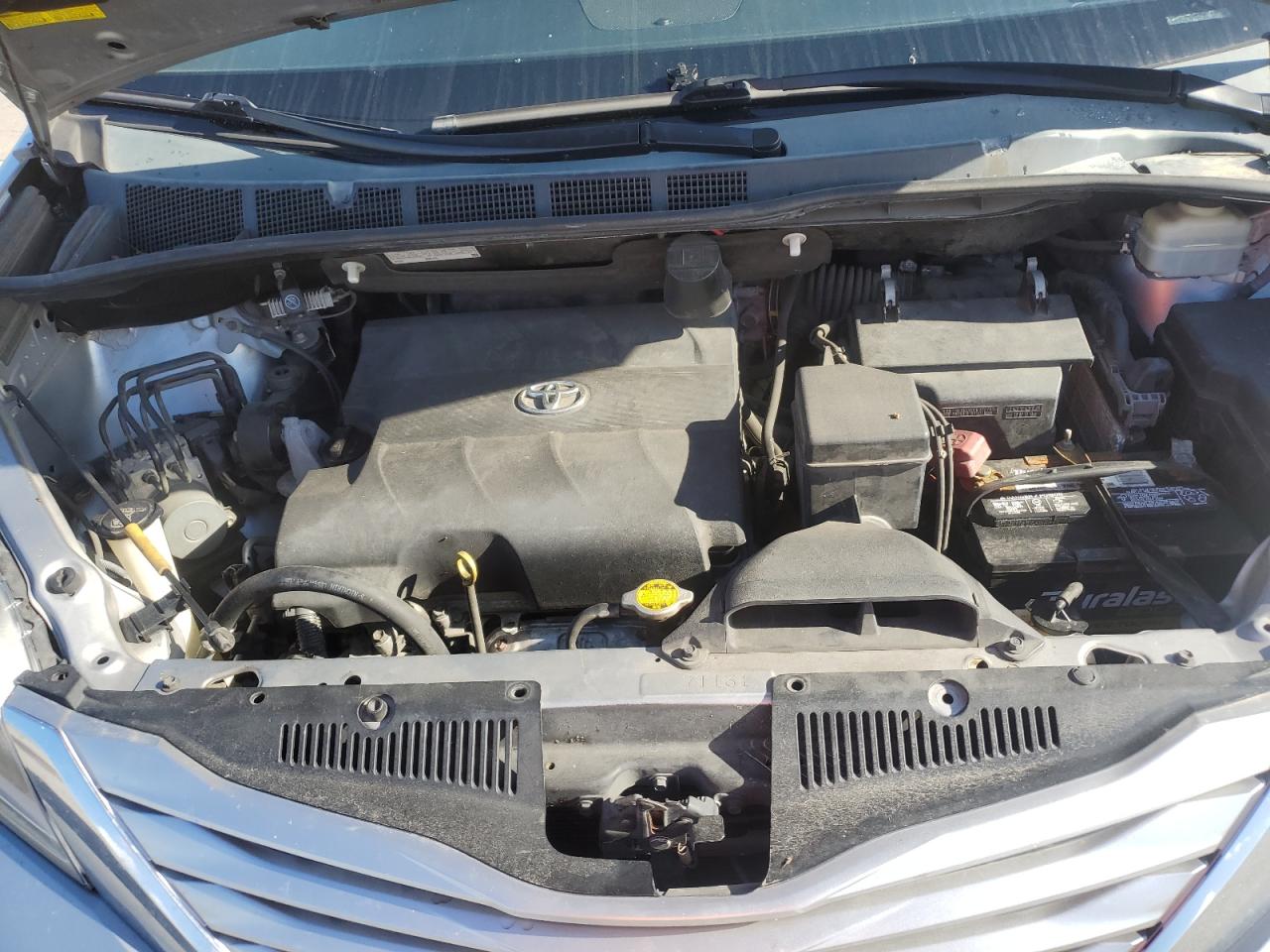 2015 Toyota Sienna VIN 5TDYK3DC9FS660949 Copart auction photo, water/flood damage thumbnail 11
