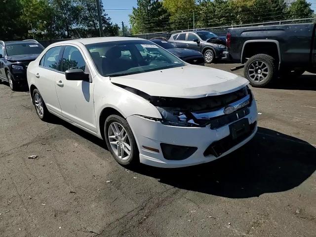 2010 Ford Fusion VIN 3FAHP0GA8AR307968 Copart auction photo, front end damage thumbnail 11