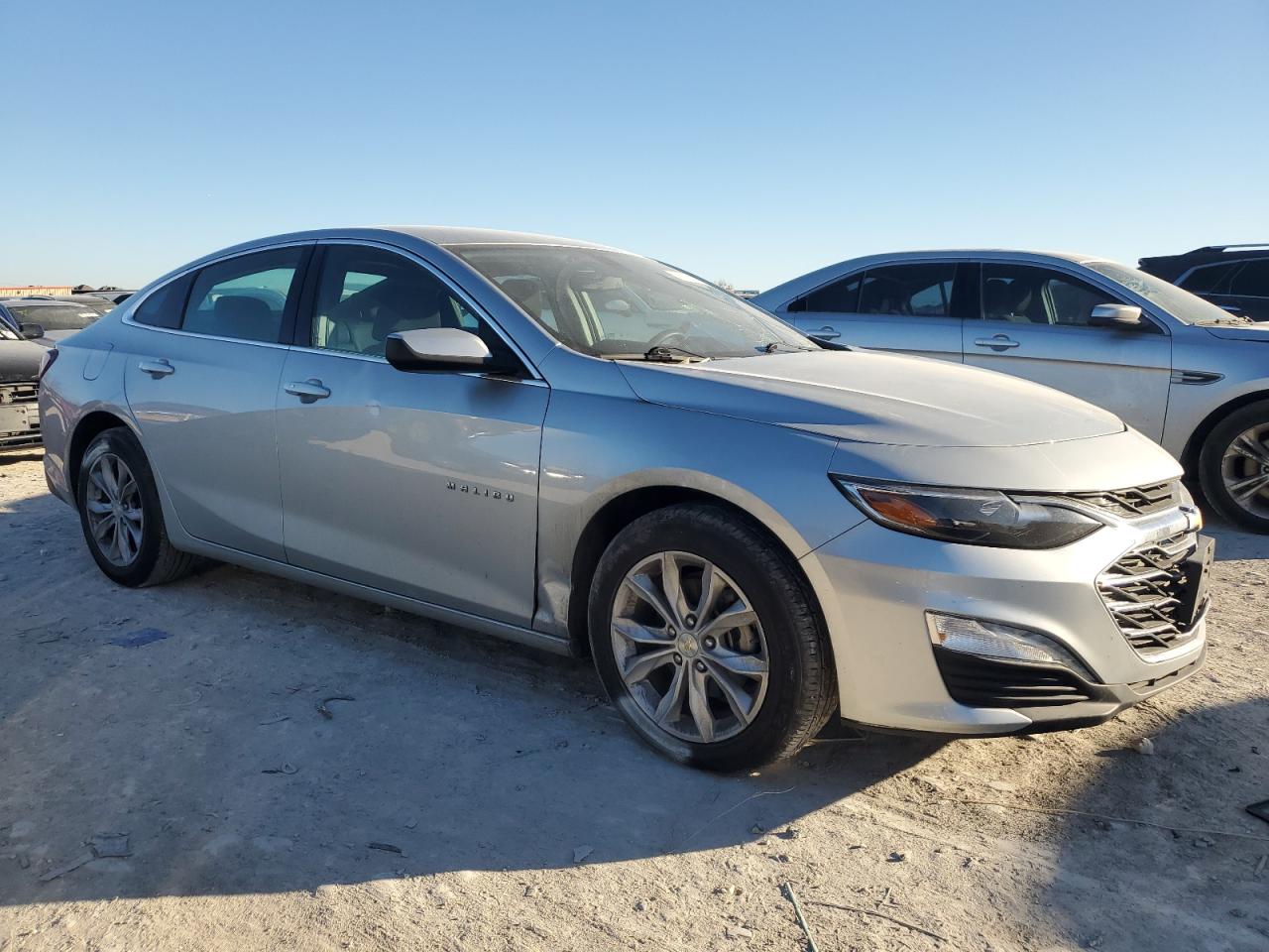 2021 Chevrolet Malibu VIN 1G1ZD5ST1MF064253 Copart auction photo, front end / minor dent/scratches damage thumbnail 4