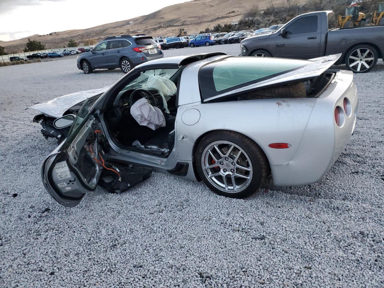 1997 Chevrolet Corvette VIN 1G1YY22G5V5102138 Copart auction photo, all over damage thumbnail 2