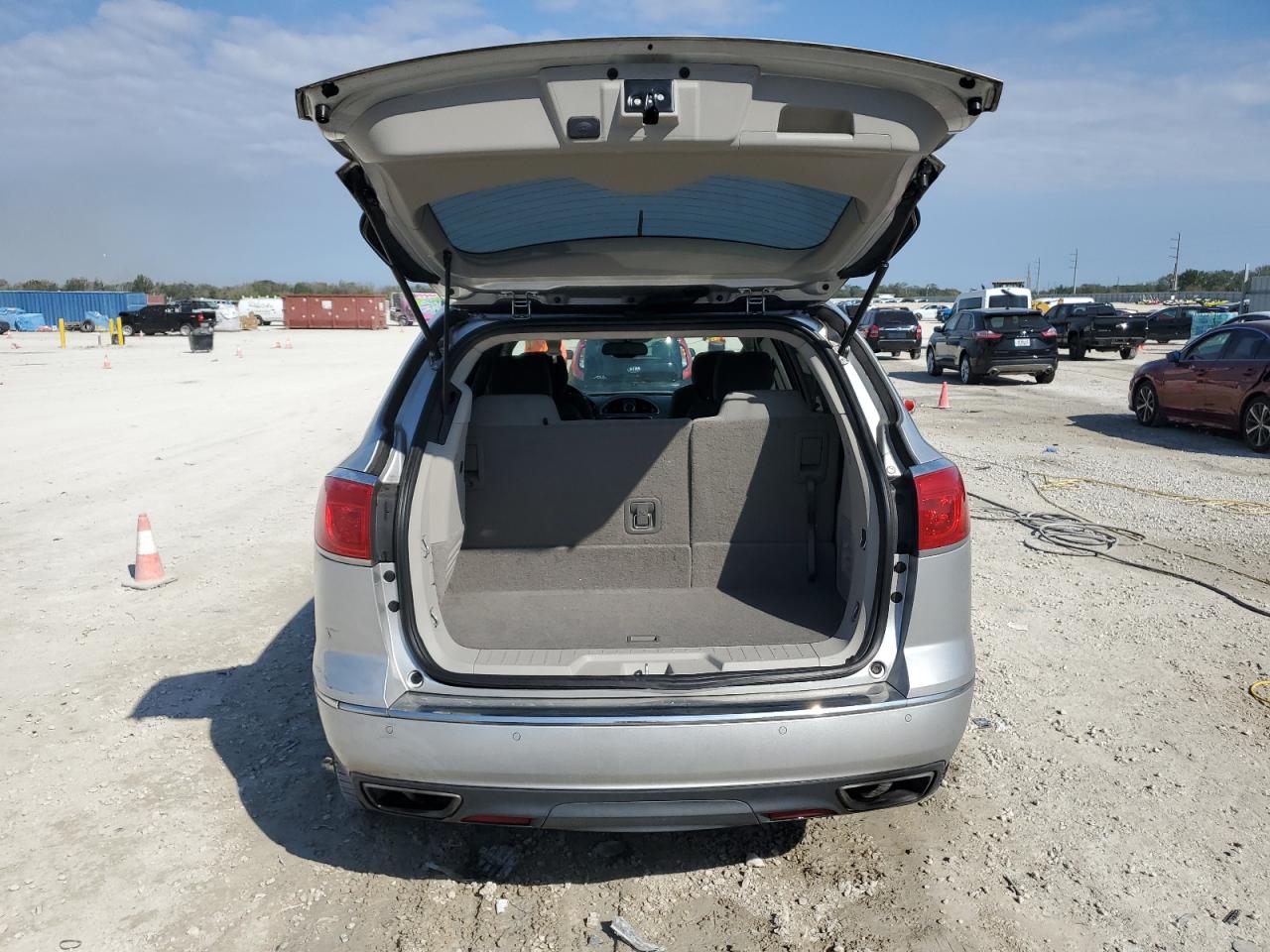 2016 Buick Enclave VIN 5GAKRAKD7GJ125006 Copart auction photo, front end damage thumbnail 6