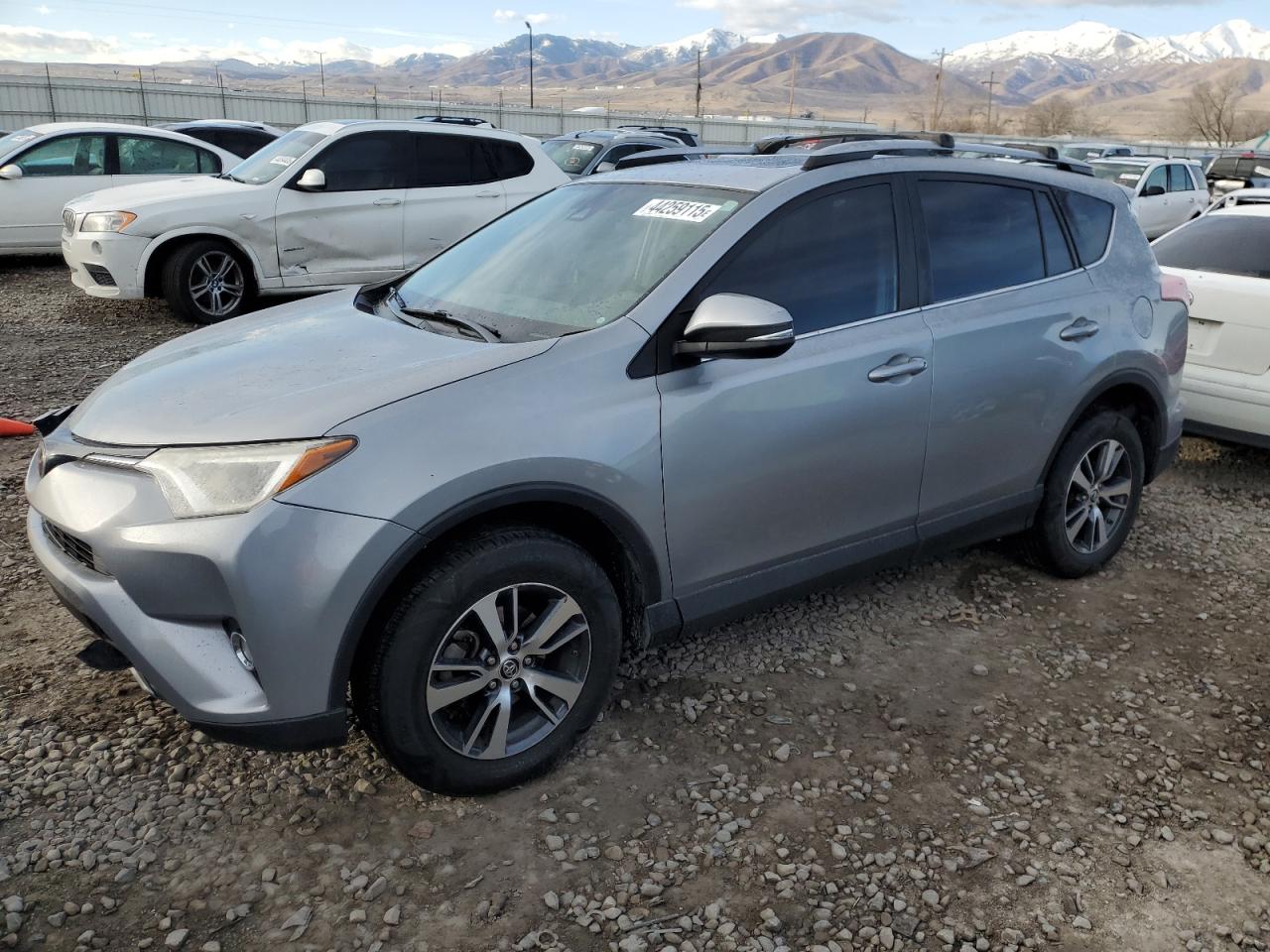 2017 Toyota RAV 4 VIN 2T3RFREVXHW642859