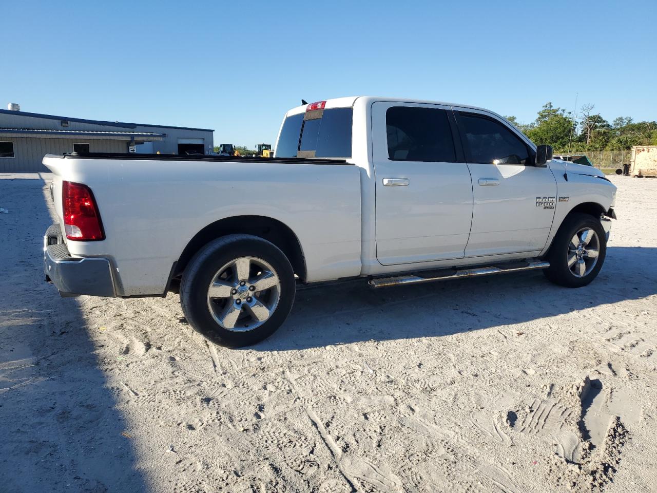 2019 RAM 1500 VIN 1C6RR6TT5KS686699 Copart auction photo, front end damage thumbnail 3