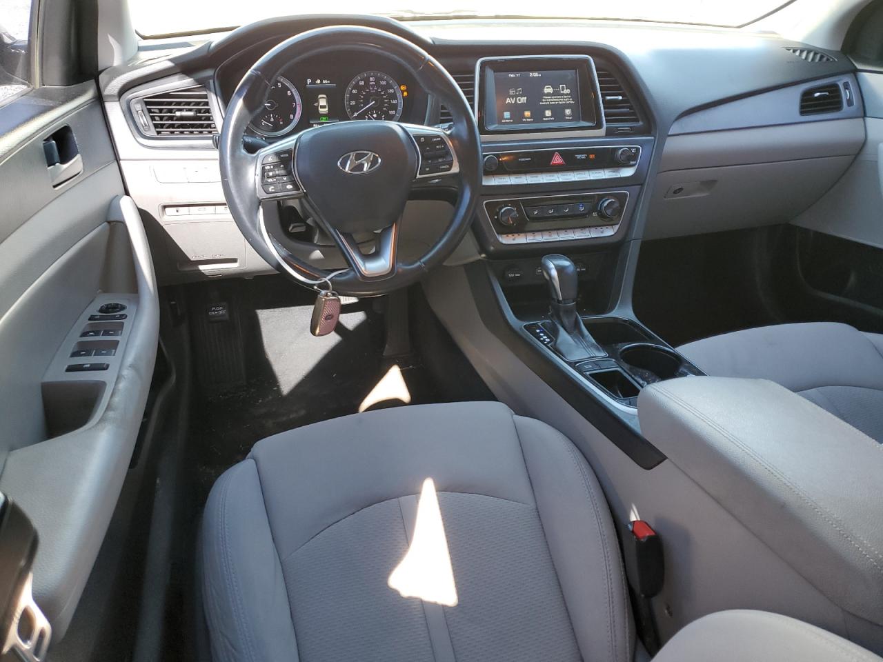 2018 Hyundai Sonata VIN 5NPE34AF9JH661215 Copart auction photo, front end / minor dent/scratches damage thumbnail 8