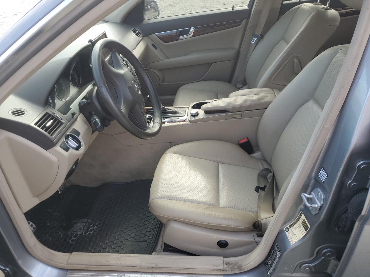 2011 Mercedes-Benz C-klasse VIN WDDGF8BB8BR170962 Copart auction photo, rear end damage thumbnail 7