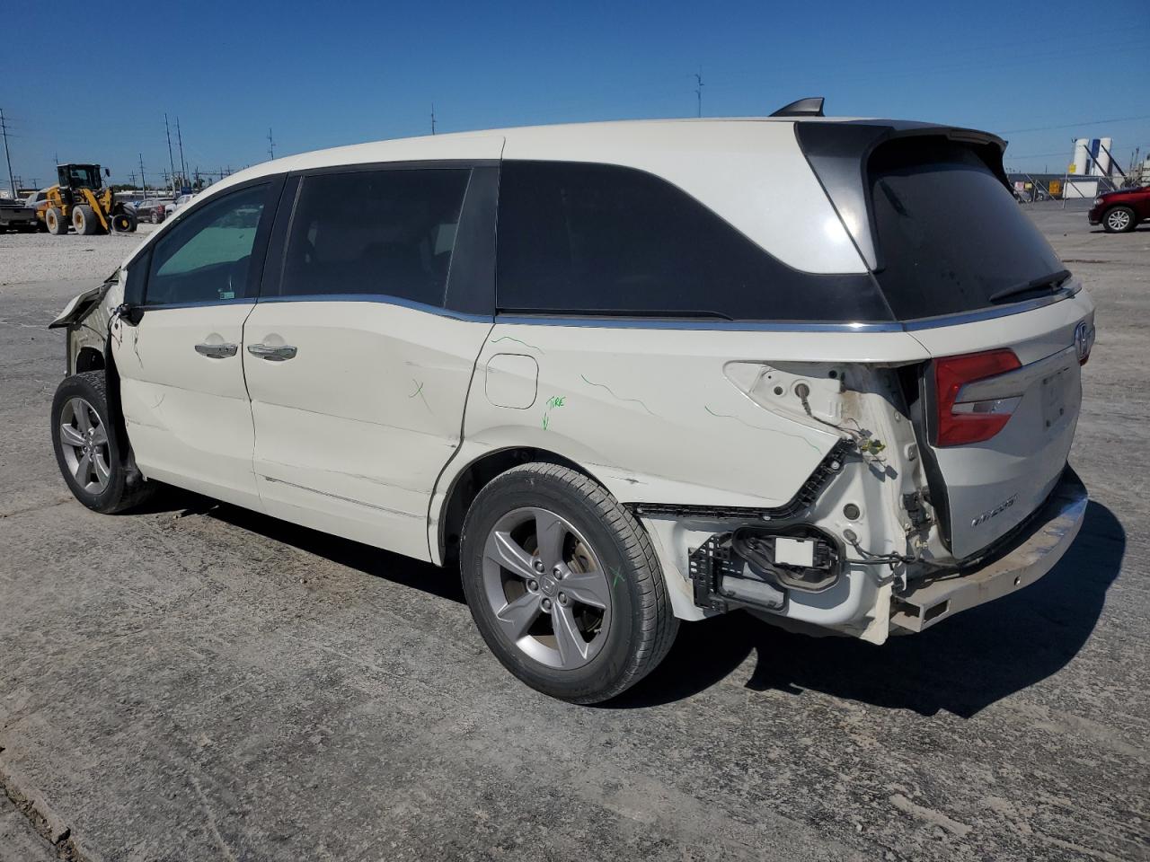 2019 Honda Odyssey VIN 5FNRL6H76KB118691 Copart auction photo, rear end / front end damage thumbnail 2