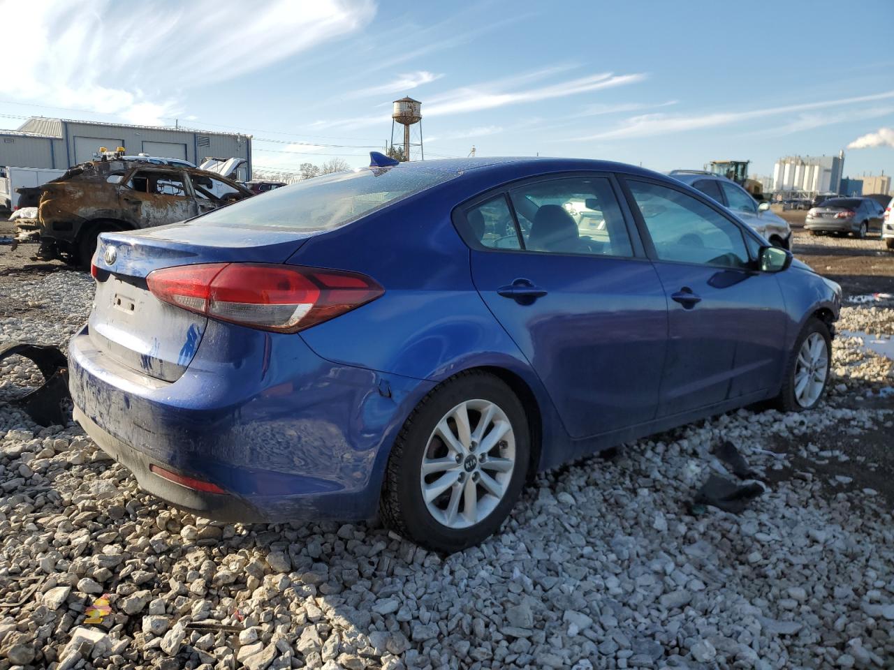 2017 KIA Forte VIN 3KPFL4A77HE133071 Copart auction photo, front end damage thumbnail 3