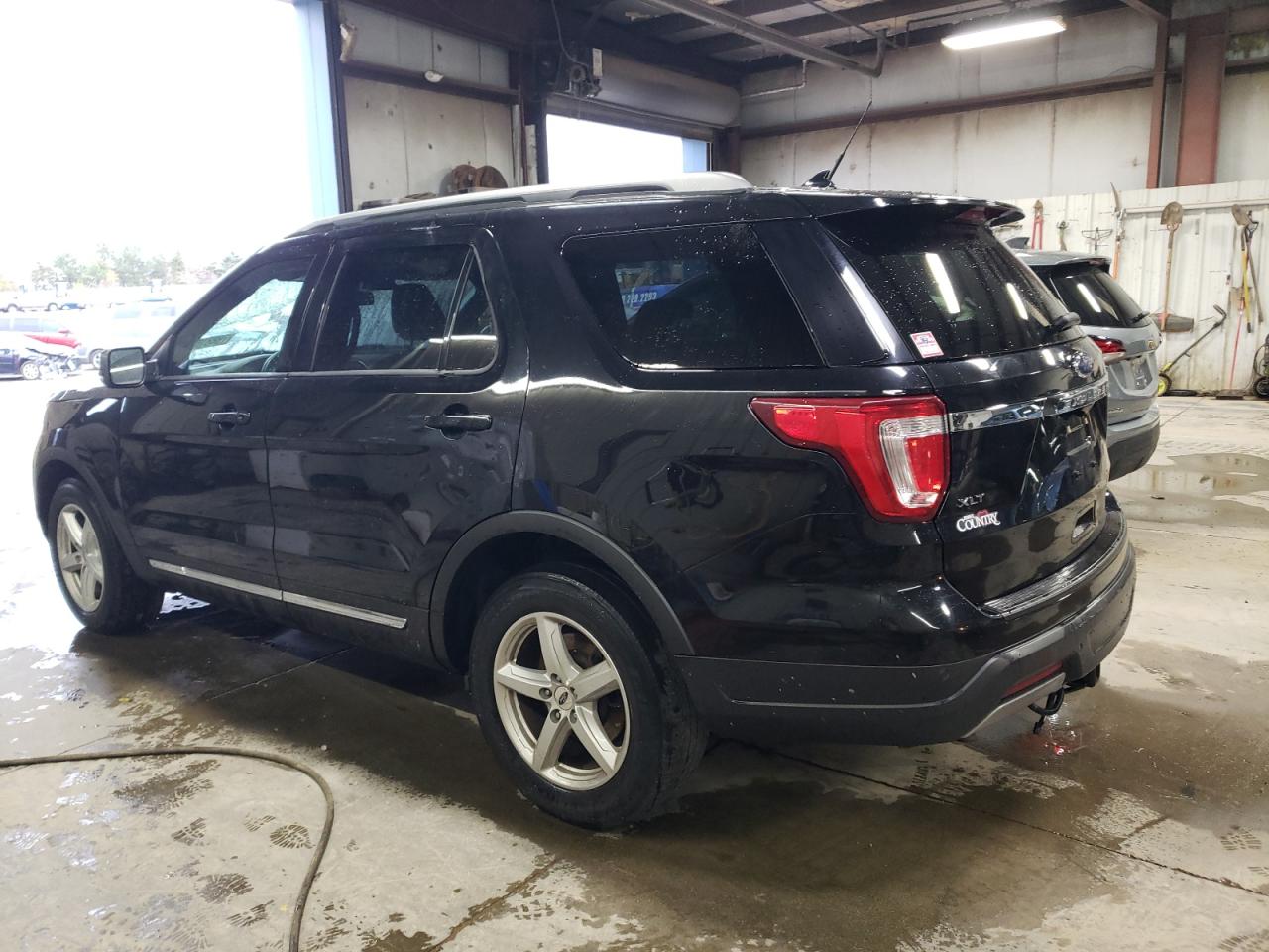 2019 Ford Explorer VIN 1FM5K7D86KGA61724 Copart auction photo, top/roof damage thumbnail 2