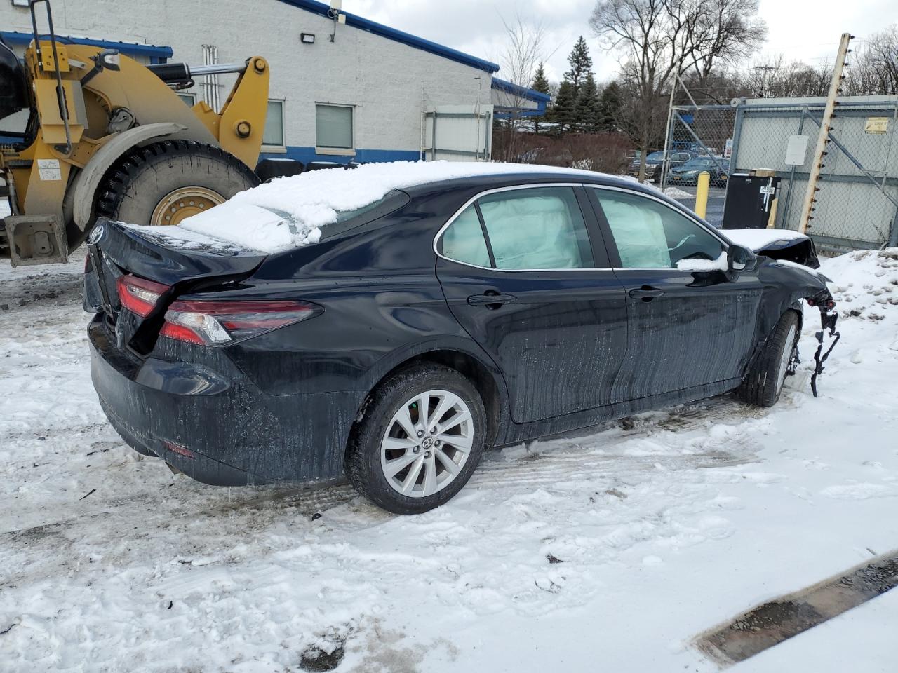 2022 Toyota Camry VIN 4T1C11BK9NU060420 Copart auction photo, front end / rear end damage thumbnail 3