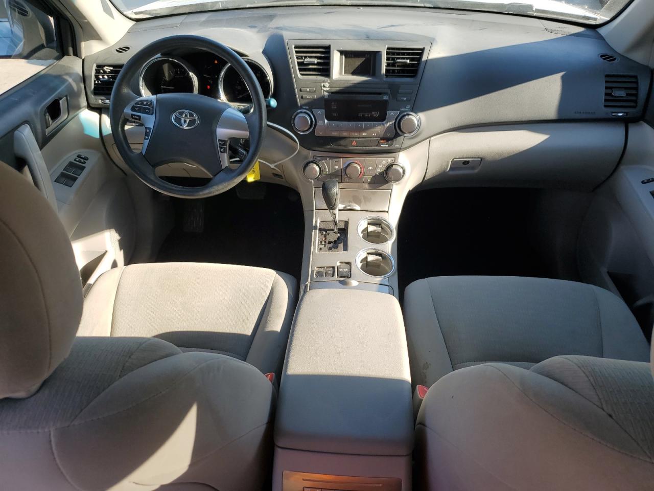 2011 Toyota Highlander VIN 5TDZA3EH8BS011090 Copart auction photo, rear end / front end damage thumbnail 8