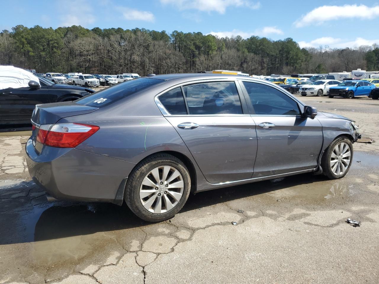 2015 Honda Accord VIN 1HGCR2F80FA140128 Copart auction photo, front end / rear end damage thumbnail 3