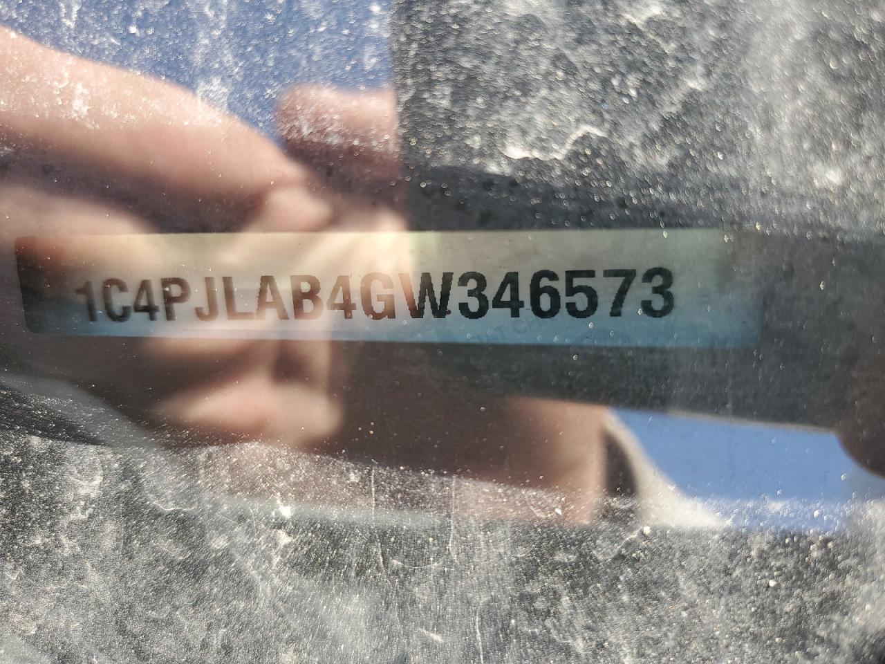 2016 Jeep Grand Cherokee VIN 1C4PJLAB4GW346573 Copart auction photo, rear end damage thumbnail 15