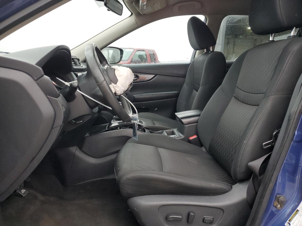 2017 Nissan Rogue VIN KNMAT2MT8HP529968 Copart auction photo, front end / minor dent/scratches damage thumbnail 7