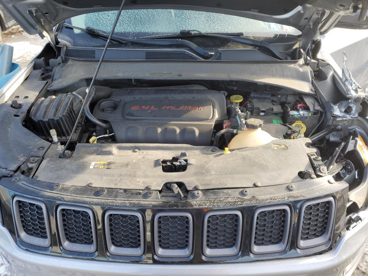 2018 Jeep Compass VIN 3C4NJDDB4JT451734 Copart auction photo, front end / top/roof damage thumbnail 12