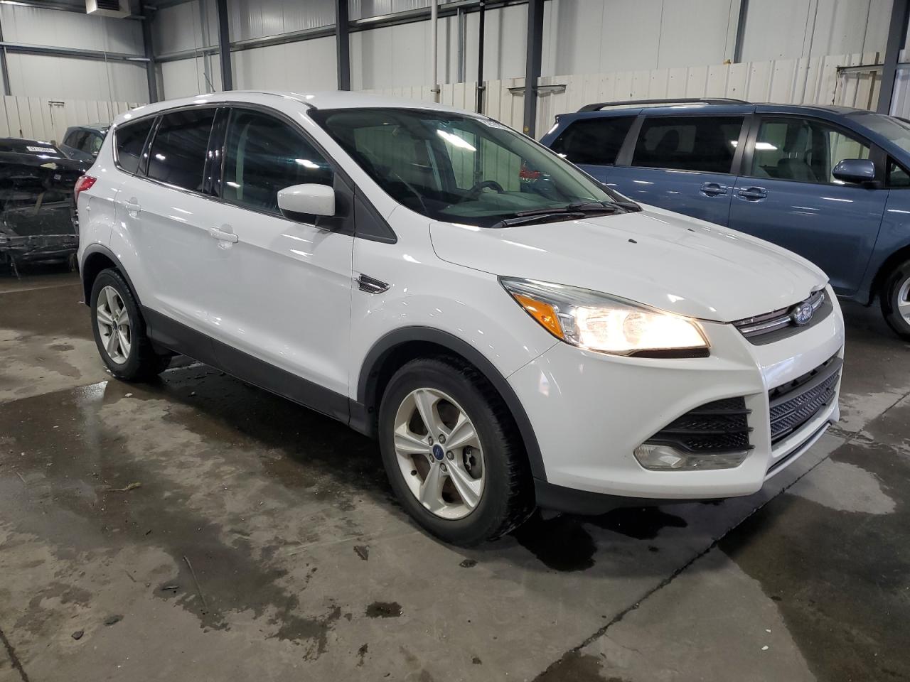 2016 Ford Escape VIN 1FMCU9GX6GUC01876 Copart auction photo, front end damage thumbnail 4