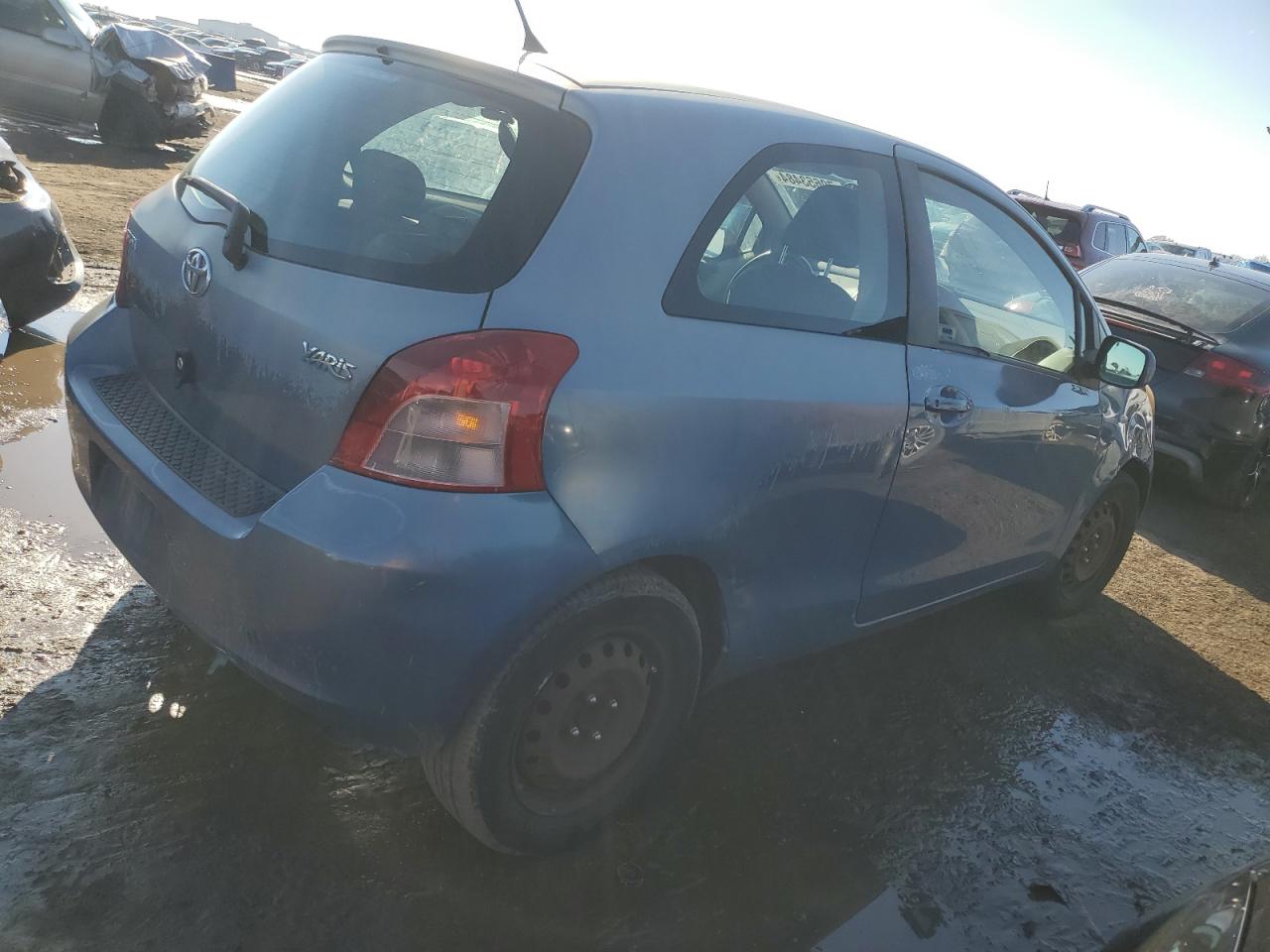 2008 Toyota Yaris VIN JTDJT923585156315 Copart auction photo, front end damage thumbnail 3