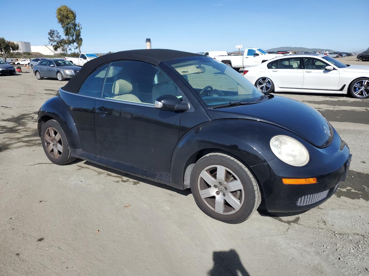 2007 Volkswagen Beetle VIN 3VWRG31Y07M419897 Copart auction photo, rear end damage thumbnail 4