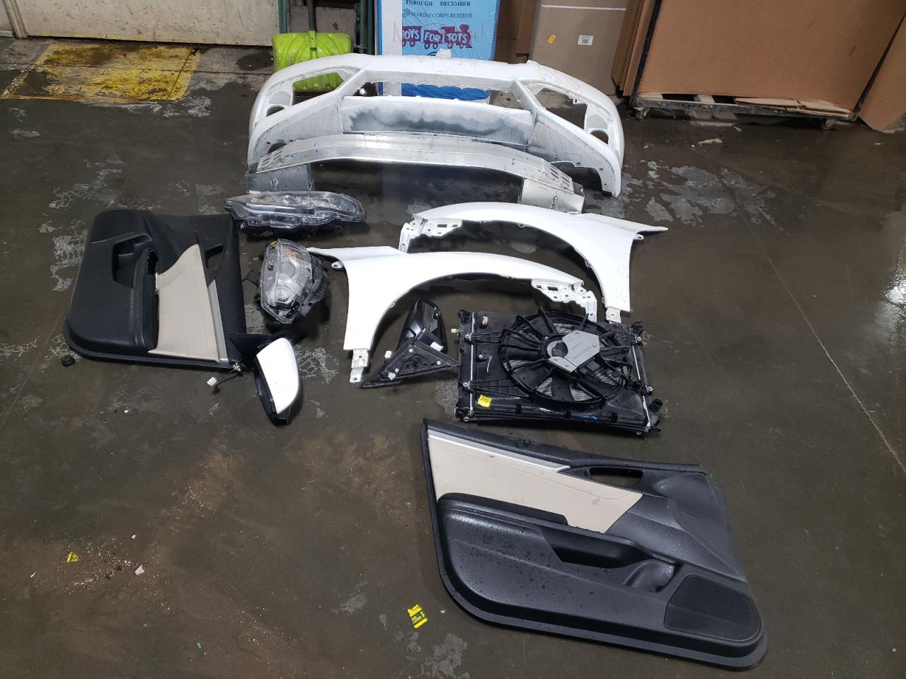 2018 Honda Civic VIN 19XFC2F75JE017614 Copart auction photo, front end damage thumbnail 12