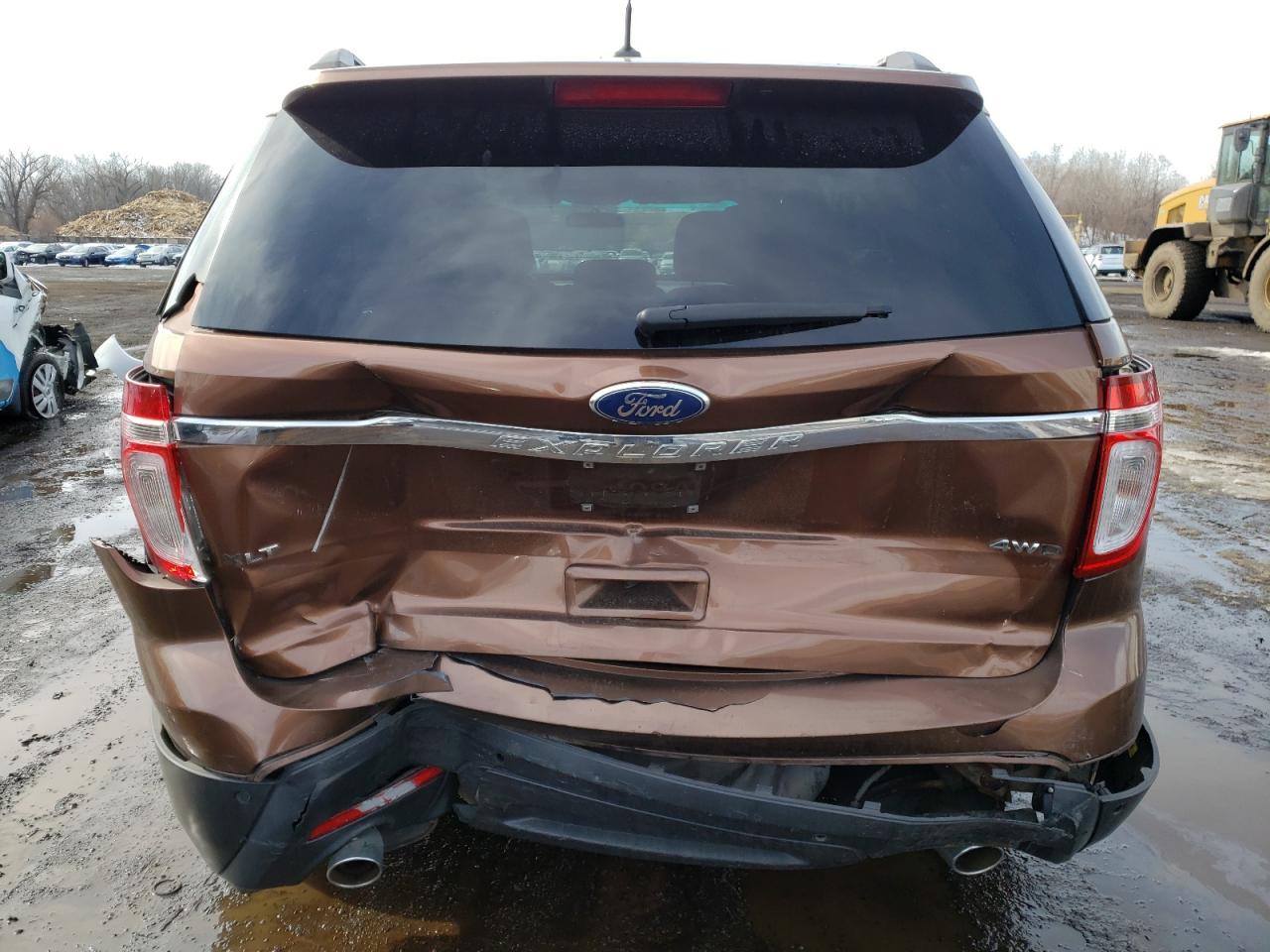 2011 Ford Explorer VIN 1FMHK8D88BGA73554 Copart auction photo, rear end / minor dent/scratches damage thumbnail 6