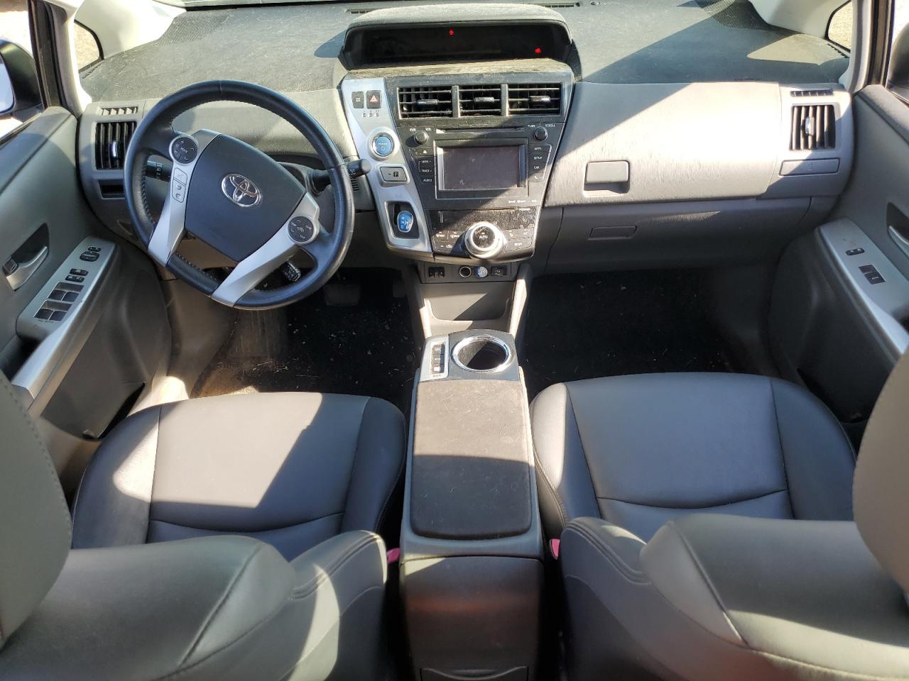 2013 Toyota Prius VIN JTDZN3EU3D3207668 Copart auction photo, front end damage thumbnail 8