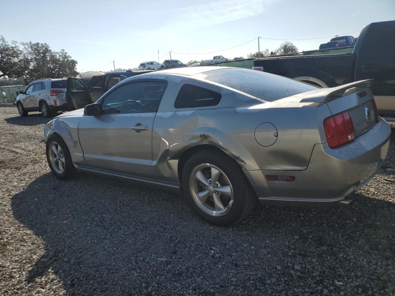 2008 Ford Mustang VIN 1ZVHT82H885189049 Copart auction photo, all over damage thumbnail 2