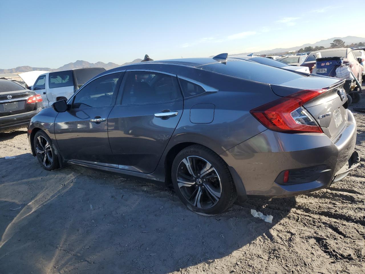 2018 Honda Civic VIN JHMFC1F92JX003969 Copart auction photo, side / rear end damage thumbnail 2