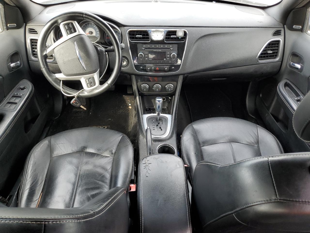 2014 Chrysler 200 VIN 1C3CCBCG4EN179540 Copart auction photo, minor dent/scratches / normal wear damage thumbnail 8