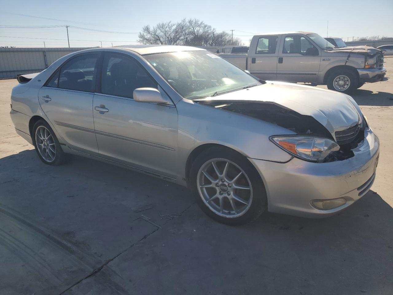 2004 Toyota Camry VIN 4T1BF32K64U575060 Copart auction photo, rear end / front end damage thumbnail 4