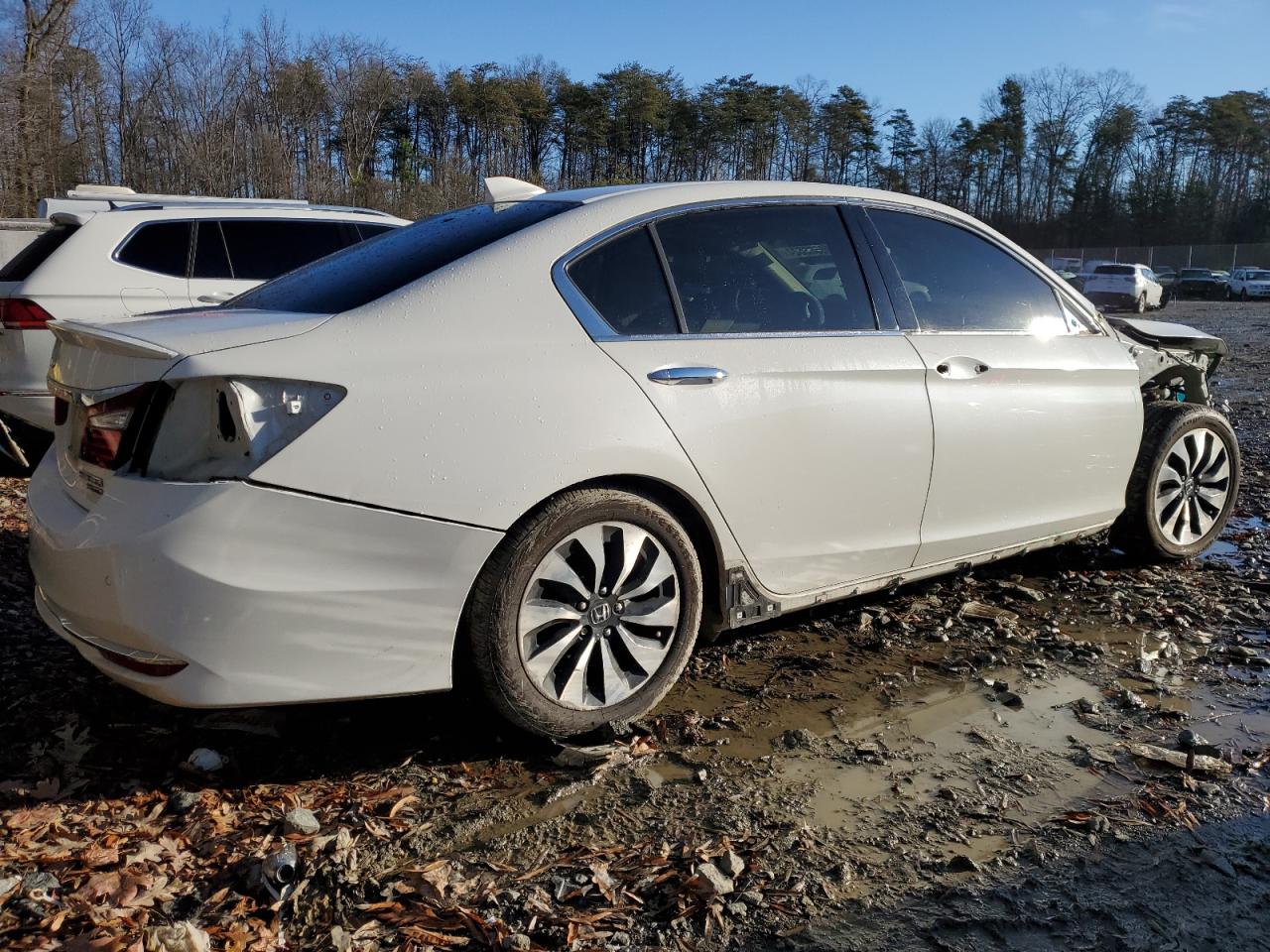 2017 Honda Accord VIN JHMCR6F72HC030636 Copart auction photo, all over damage thumbnail 3