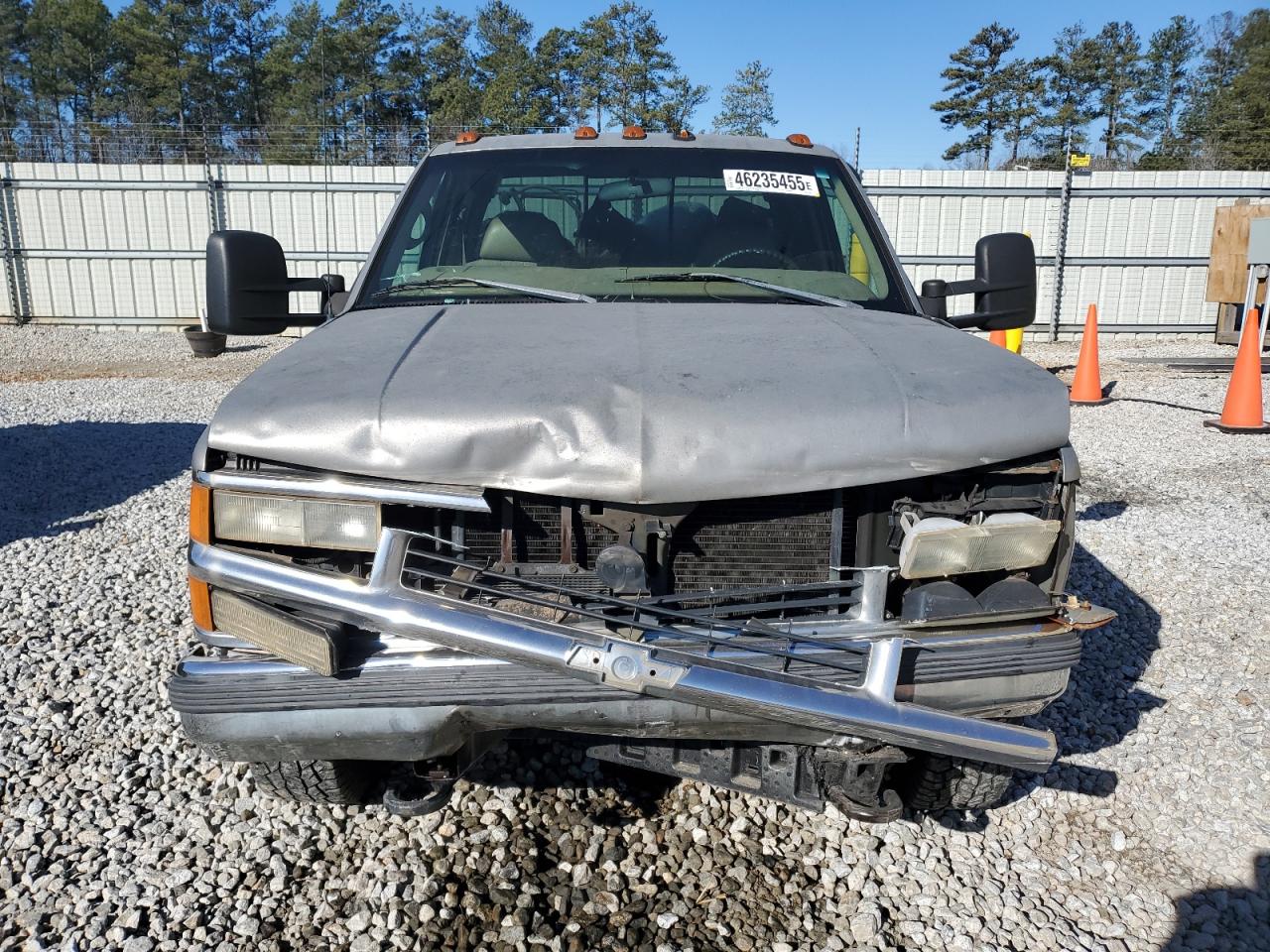 1998 Chevrolet GMT-400 VIN 1GCGC29R8WE255672 Copart auction photo, front end / minor dent/scratches damage thumbnail 5