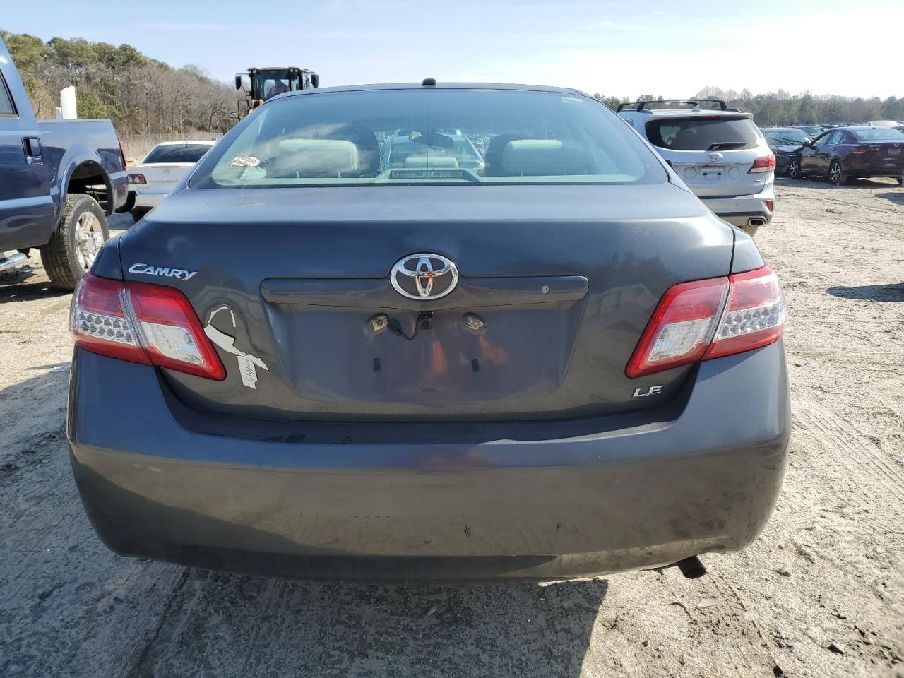 2011 Toyota Camry VIN 4T1BF3EK0BU220152 Copart auction photo, front end / minor dent/scratches damage thumbnail 6