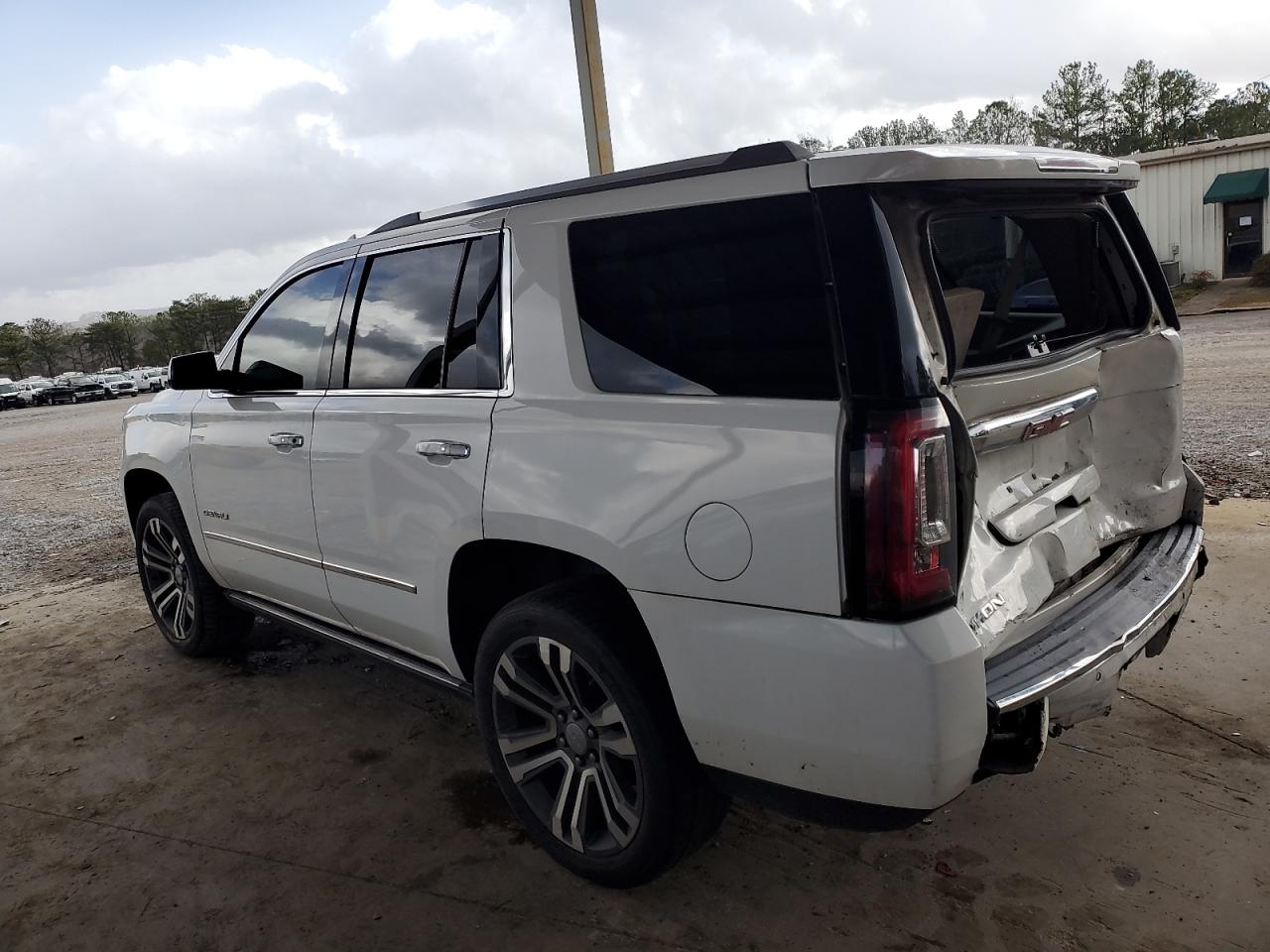 2017 GMC Yukon VIN 1GKS1CKJ1HR188049 Copart auction photo, rear end / front end damage thumbnail 2