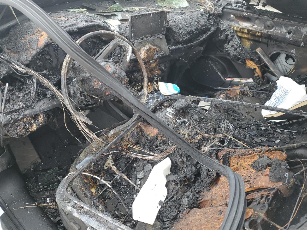 2018 Audi Q5 VIN WA1ANAFY0J2026008 Copart auction photo, burn damage thumbnail 8