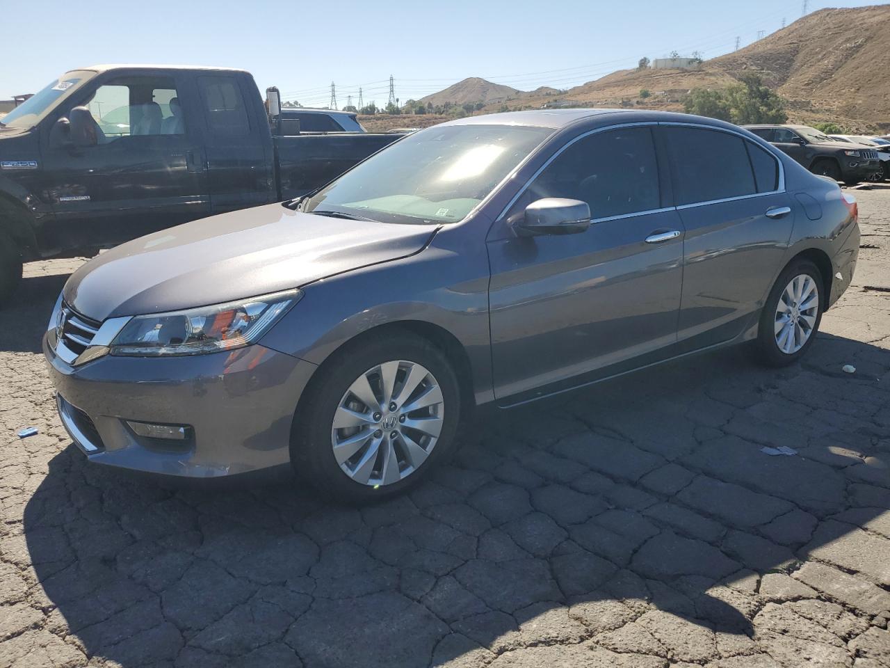 2014 Honda Accord VIN 1HGCR3F82EA033750