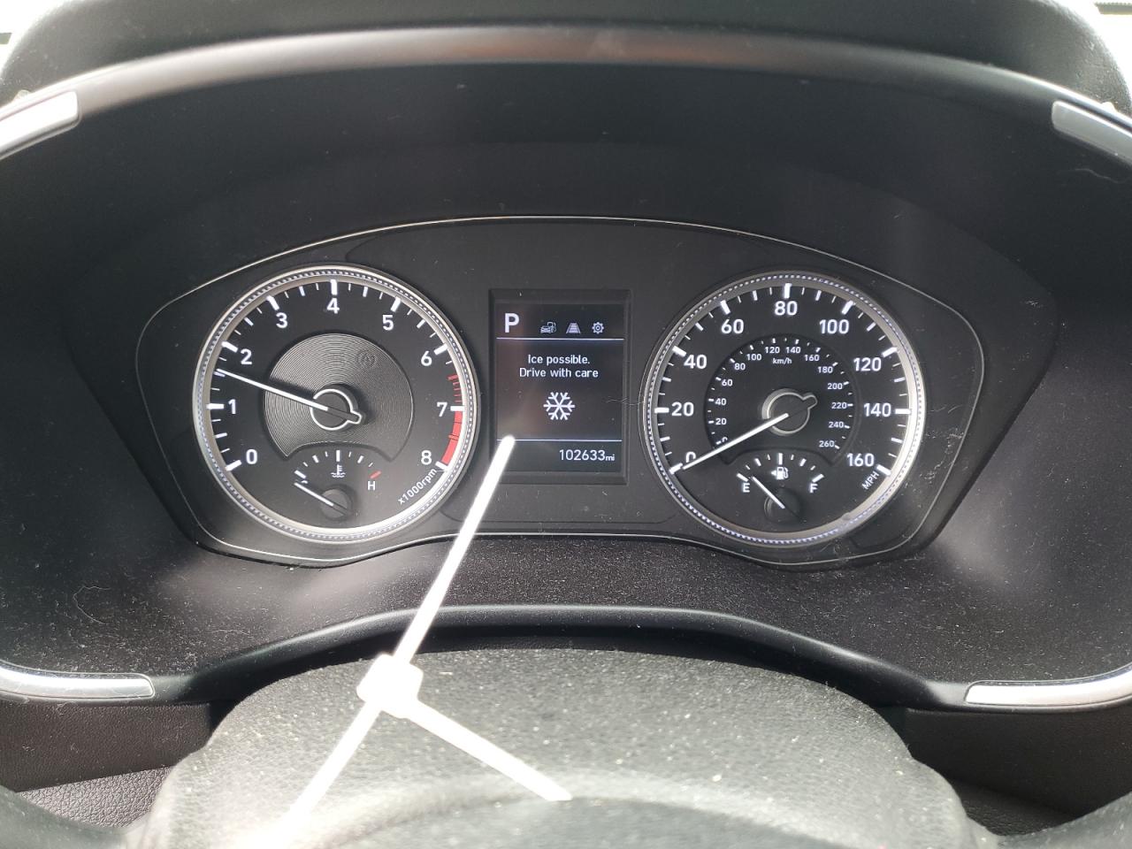 2019 Hyundai Santa Fe VIN 5NMS23AD3KH070942 Copart auction photo, minor dent/scratches damage thumbnail 9