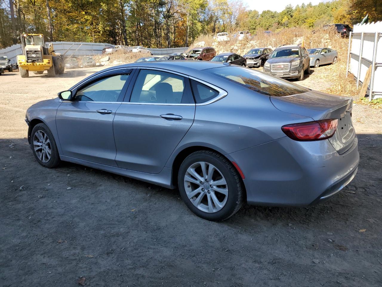 2015 Chrysler 200 VIN 1C3CCCAB8FN533462 Copart auction photo, front end / minor dent/scratches damage thumbnail 2