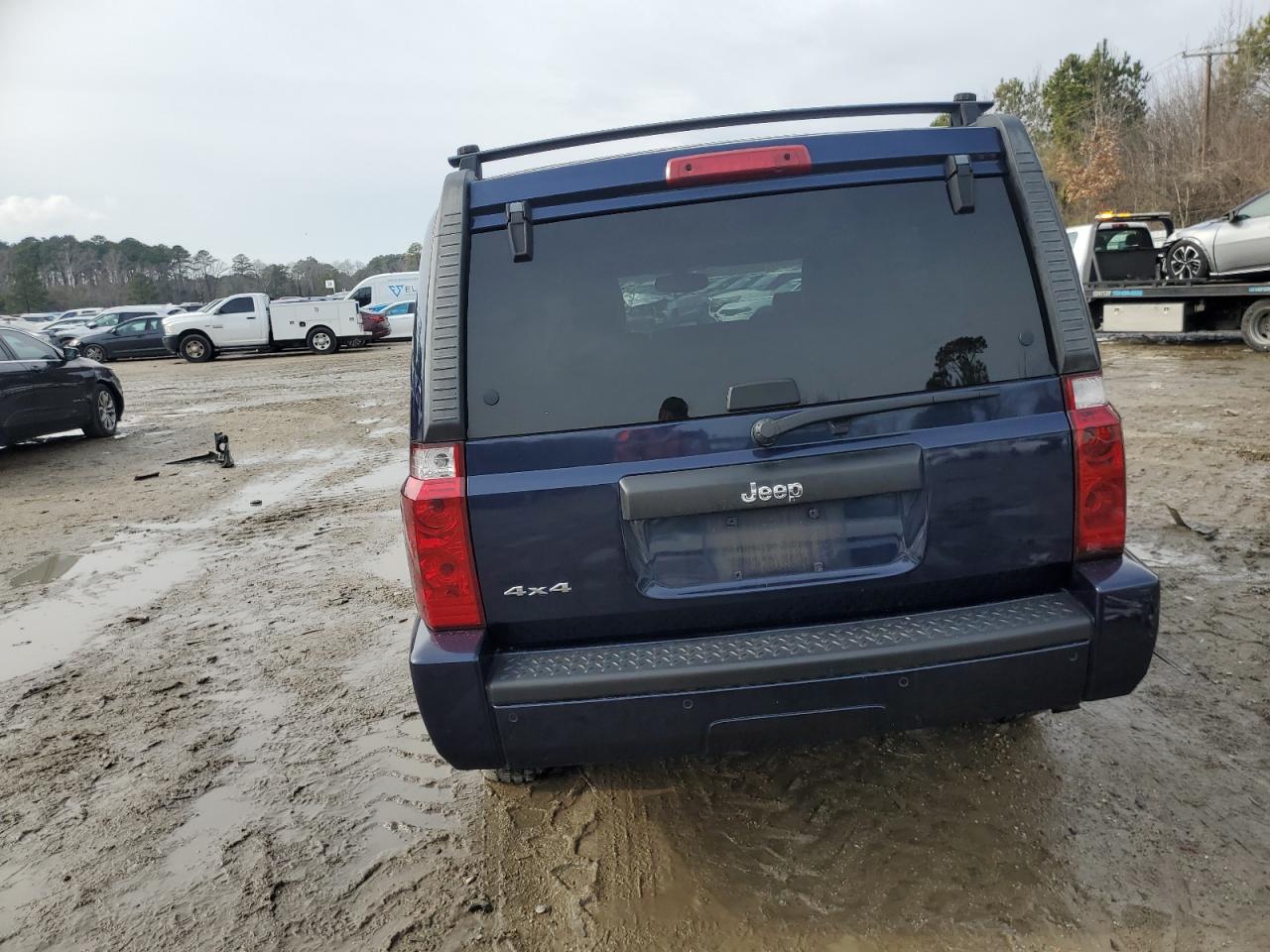 2006 Jeep Commander VIN 1J8HG48K56C285886 Copart auction photo, rear end damage thumbnail 6