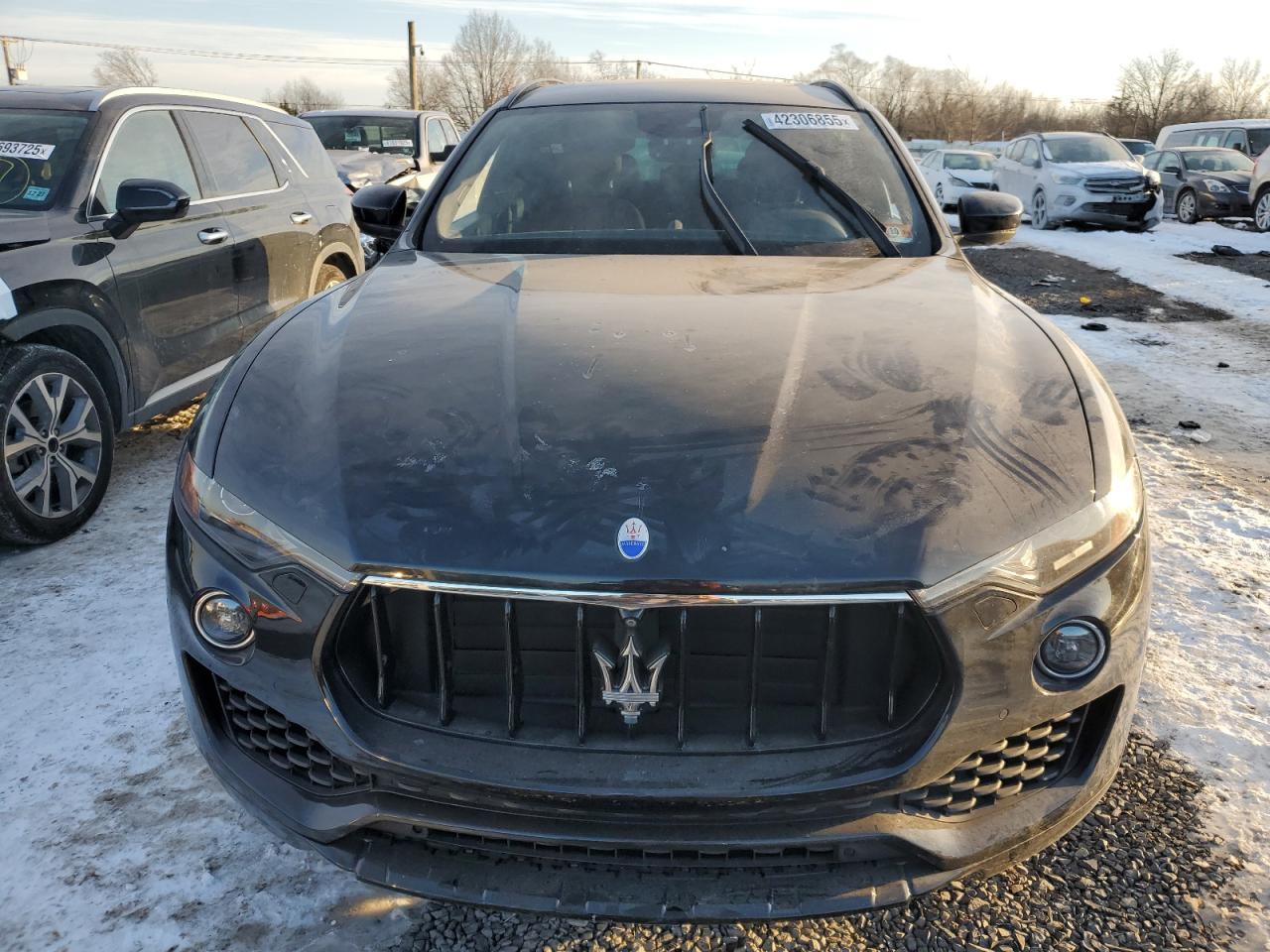 2017 Maserati Levante VIN ZN661XUS1HX235164 Copart auction photo, rear end damage thumbnail 5