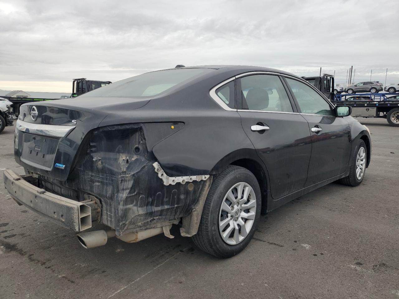 2014 Nissan Altima VIN 1N4AL3APXEN247499 Copart auction photo, rear end damage thumbnail 3