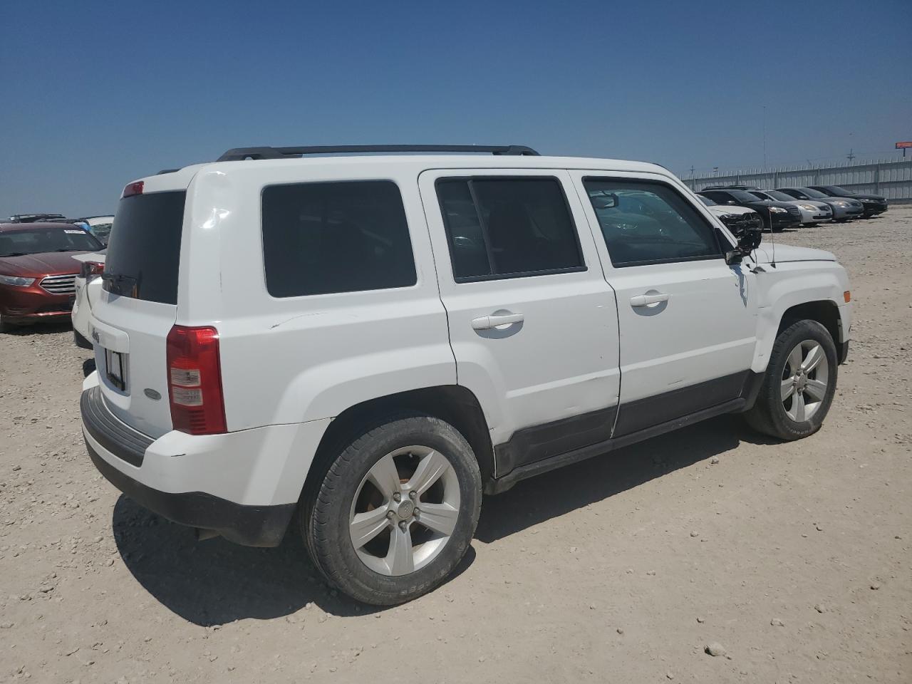 2017 Jeep Liberty (Patriot) VIN 1C4NJPFB9HD135132 Copart auction photo, front end / hail damage thumbnail 3