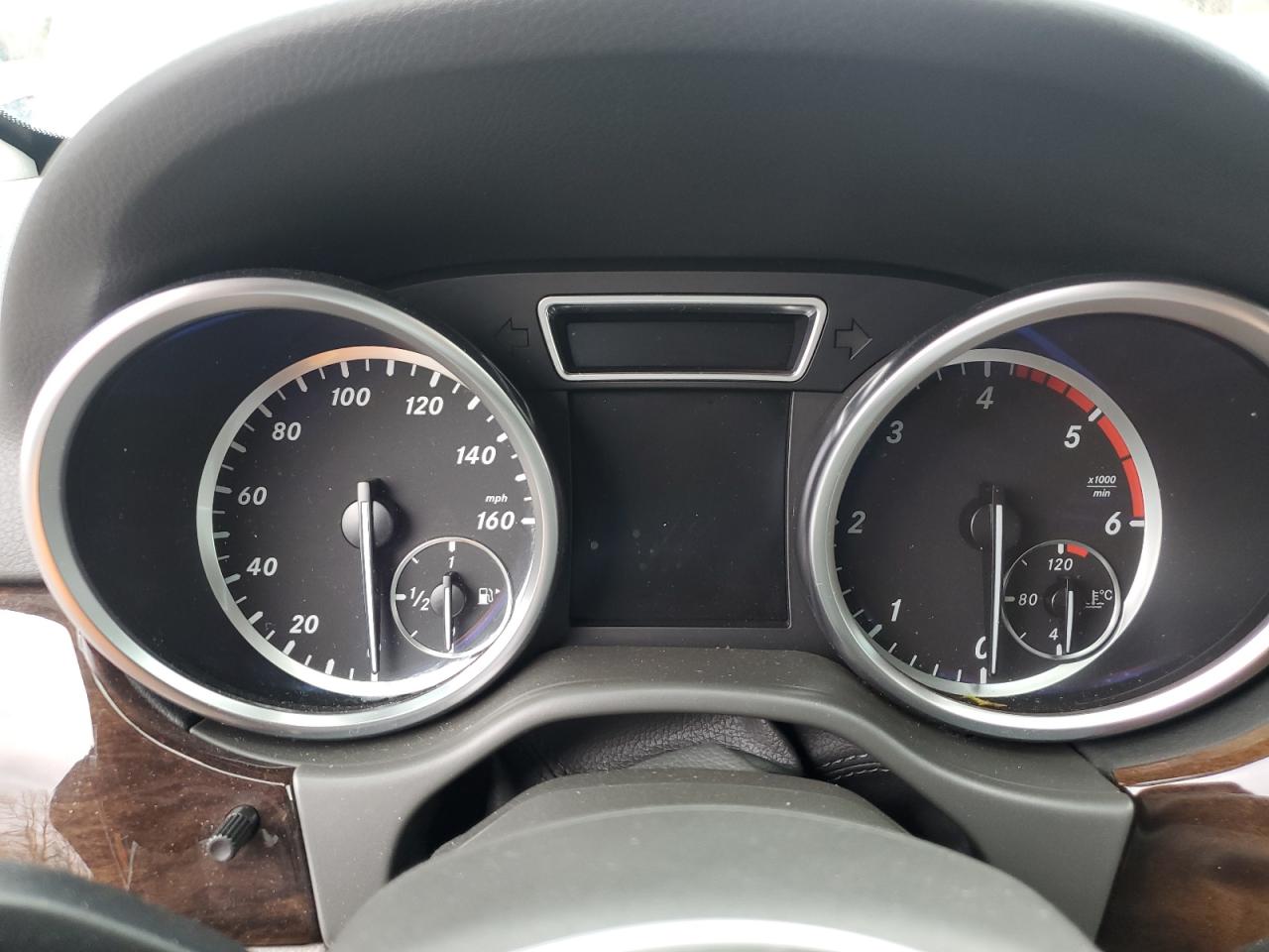 2012 Mercedes-Benz M-klasse VIN 4JGDA2EB7CA088687 Copart auction photo, front end damage thumbnail 9