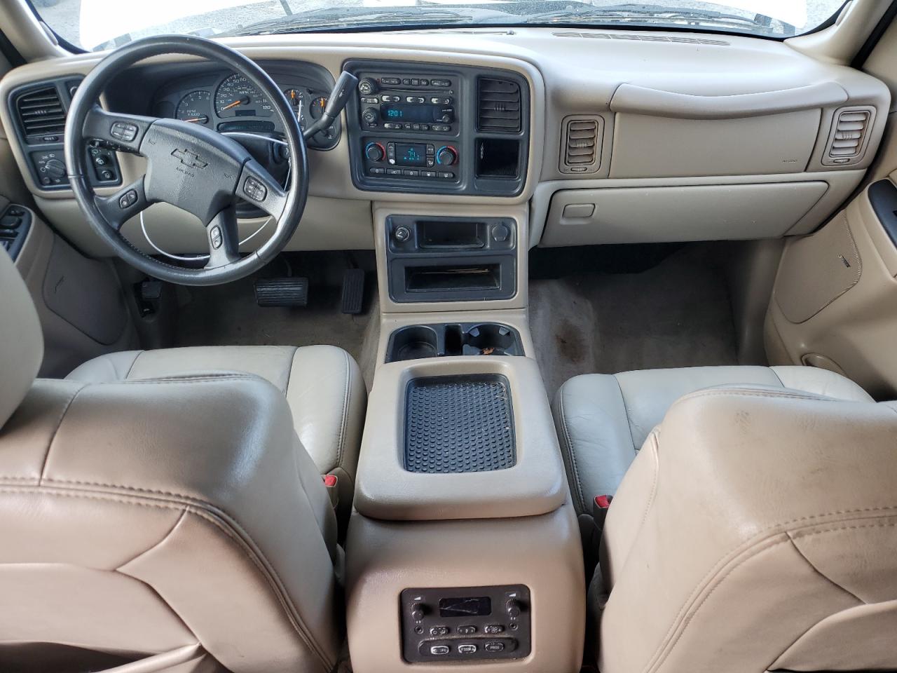 2004 Chevrolet Suburban VIN 1GNFK16Z34J278849 Copart auction photo, front end damage thumbnail 8