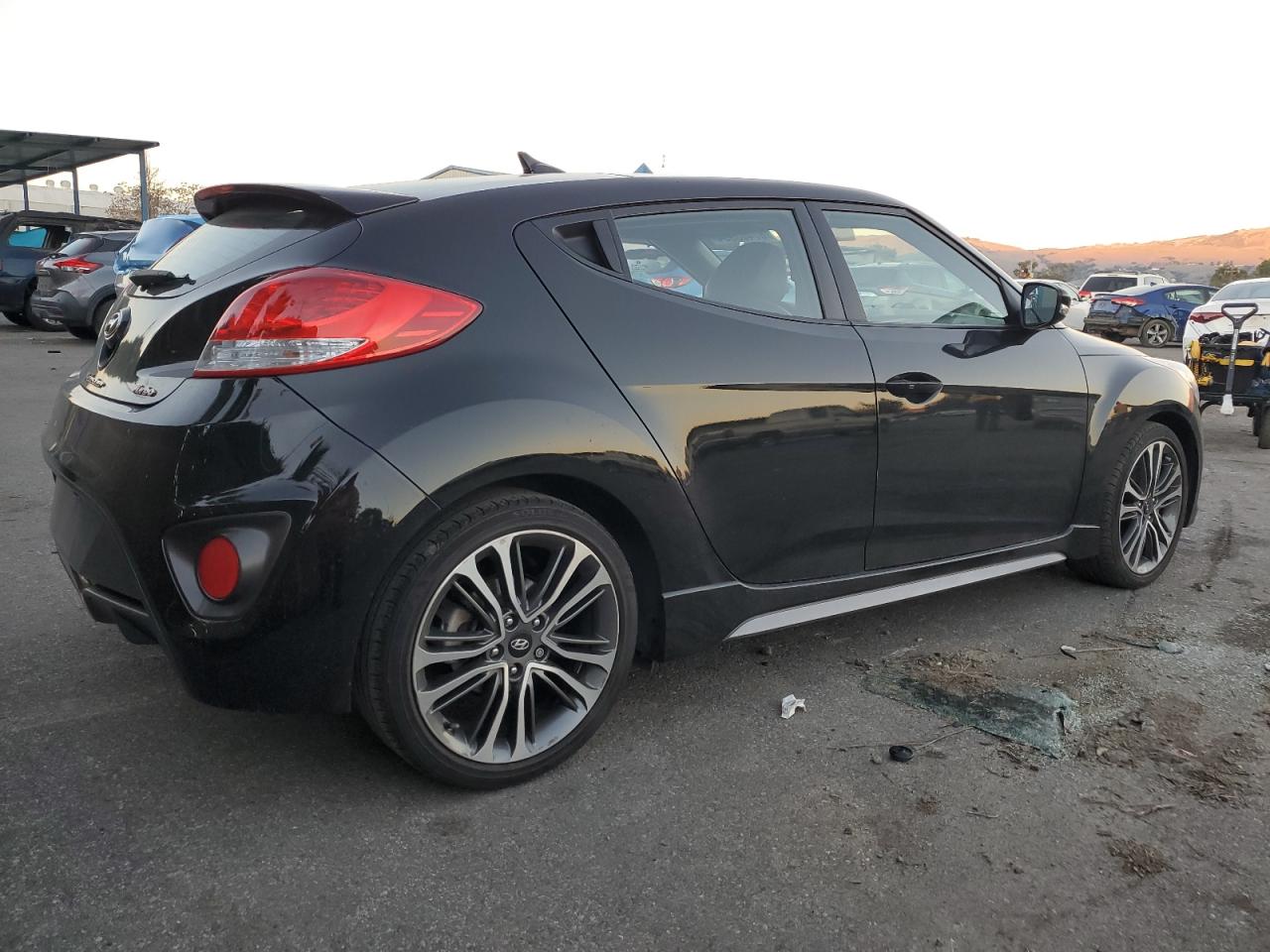 2017 Hyundai Veloster VIN KMHTC6AE3HU313531 Copart auction photo, side / front end damage thumbnail 3