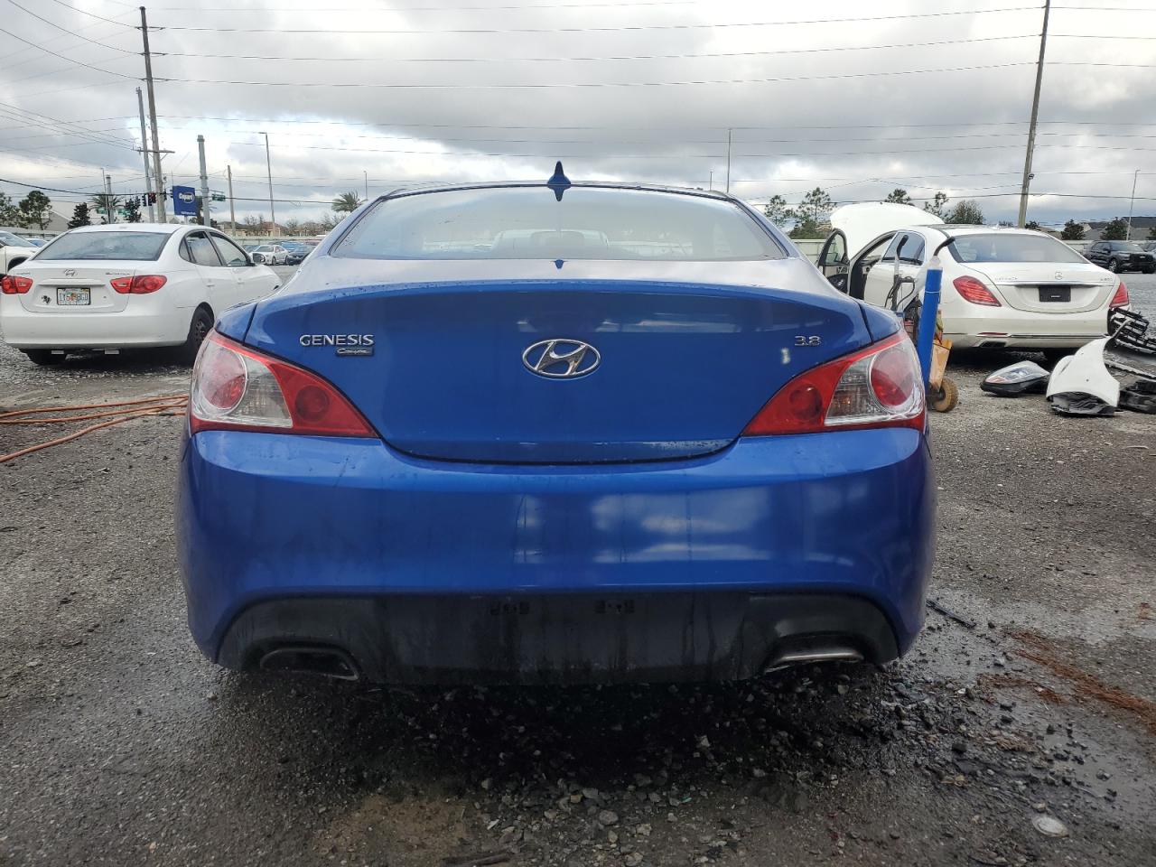 2010 Hyundai Genesis VIN KMHHU6KH3AU024957 Copart auction photo, front end damage thumbnail 6