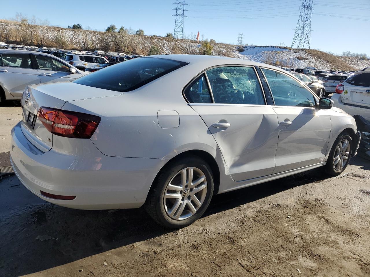 2017 Volkswagen Jetta VIN 3VW2B7AJ8HM265323 Copart auction photo, front end / side damage thumbnail 3
