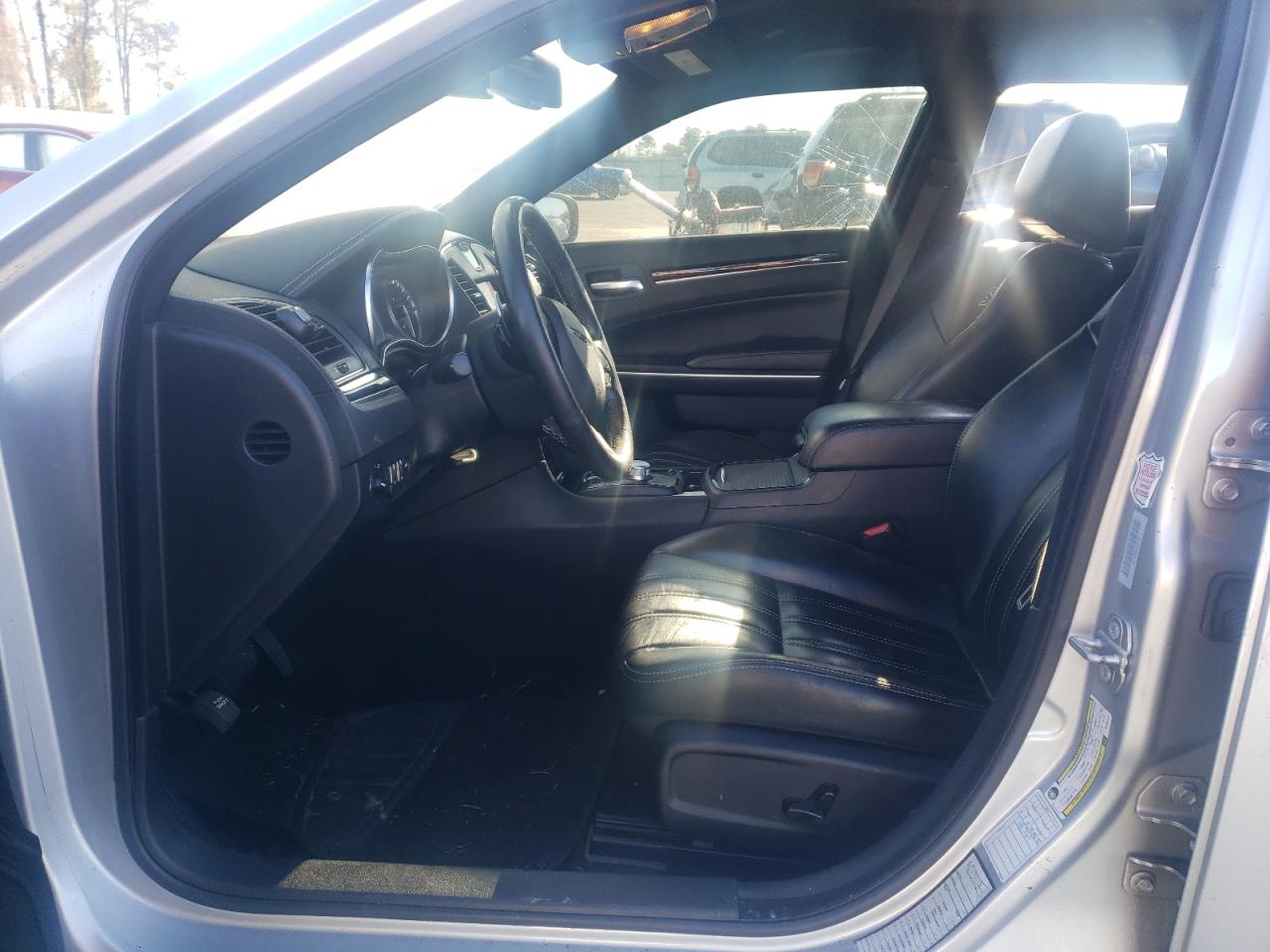 2021 Chrysler 300 VIN 2C3CCABG6MH601147 Copart auction photo, side / rear end damage thumbnail 7