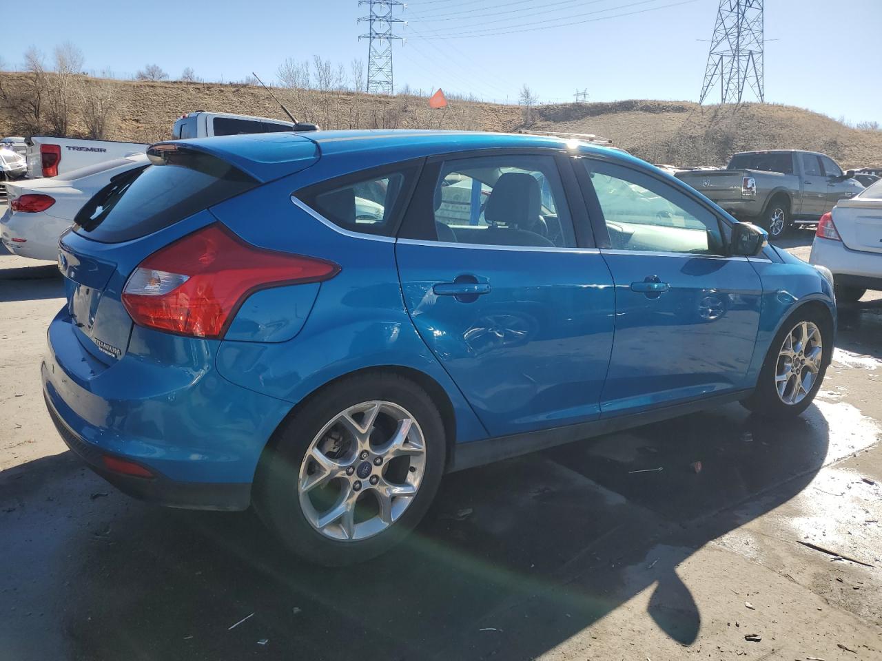 2014 Ford Focus VIN 1FADP3N29EL381772 Copart auction photo, front end damage thumbnail 3